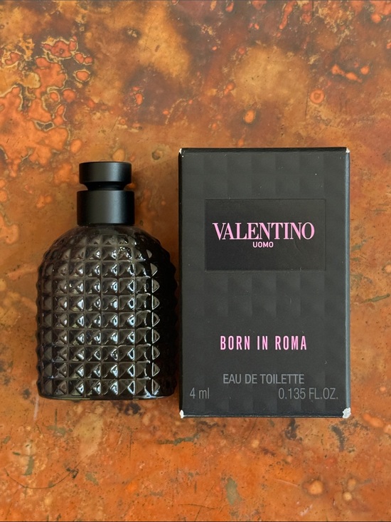 Valentino Other - Valentino Uomo Born in Roma Eau de Toilette Travel Deluxe Sample 4 ml